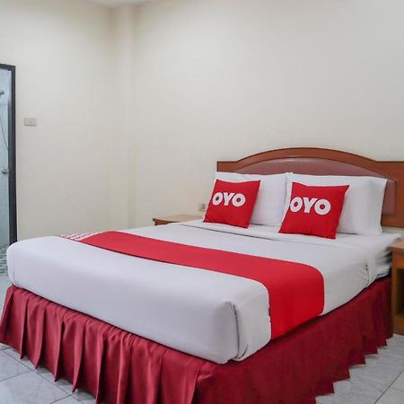 Oyo 747 Suwanna Hotel Krabi town Exteriör bild